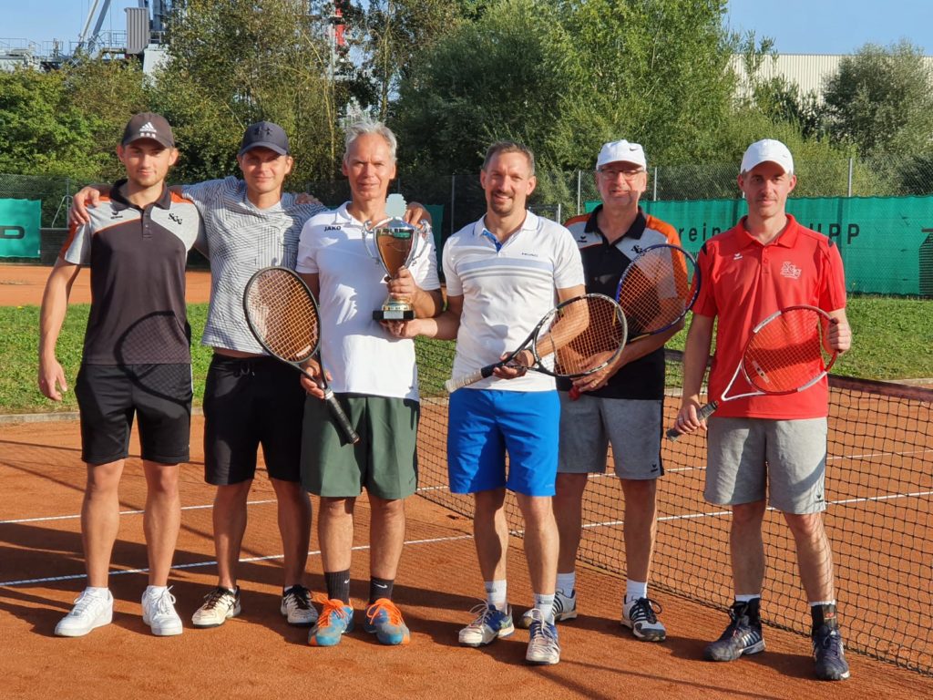 Von links Fabian Brucklacher & Thomas Sutner (3. Platz), die neuen Doppel-Vereinsmeister Hardy Kleinschmidt & Roland Dallmeier sowie die Zweitplazierten Oswald Prummer & Christian Ahle