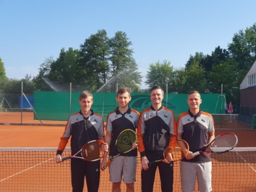 von links Christian Ahle, Fabian Brucklacher, Tobias Nabe, Thomas Sutner Mannschaft 2020